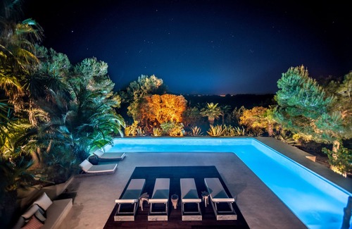Sant Antoni de Portmany Villa | Villa de lujo tropical, 7 habitaciones con baño privado, vistas al mar / atardecer