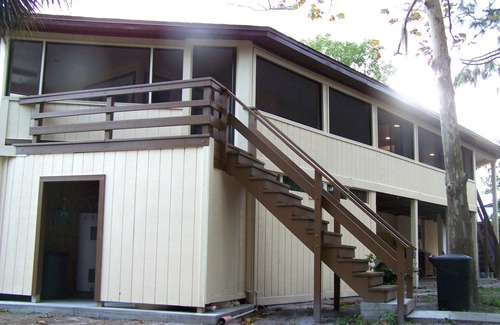 Sarasota Casa | TROPICAL DE 2 DORMITORIOS "TREE HOUSE" UNIT "A" EN EQUIN RANCH