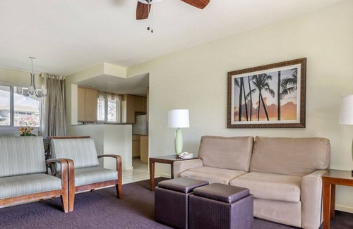 Poipu Complejo | Tropical 2BR Partial Ocean View Villa at The Point at Poipu