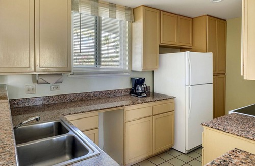 Poipu Complejo | Tropical 2BR Partial Ocean View Villa at The Point at Poipu