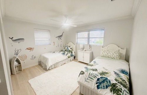 Hobe Sound Casa | Tropical and Historic Pool Escape, Hobe Sound