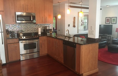 Alta Vista Casa | Situado en el centro, cerca del centro de Sarasota, recientemente renovado, Tropical