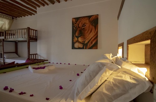 Pingwe Hotel | Tropical Boutique Hotel & Resto