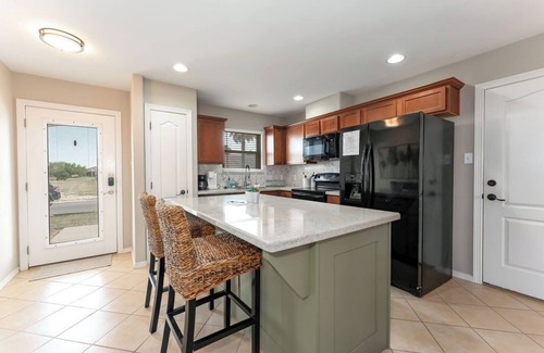 Laguna Vista Casa | Tropical Casita located in South Padre Island Golf Community