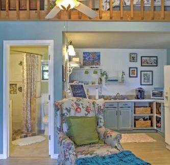 Hobe Sound Casa | Tropical Cottage Less Than 2 Mi to Hobe Sound Beach!