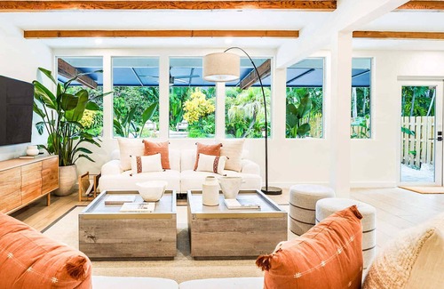 Biscayne Park Villa | Tropical garden Villa w/ pool, game room, fire pit