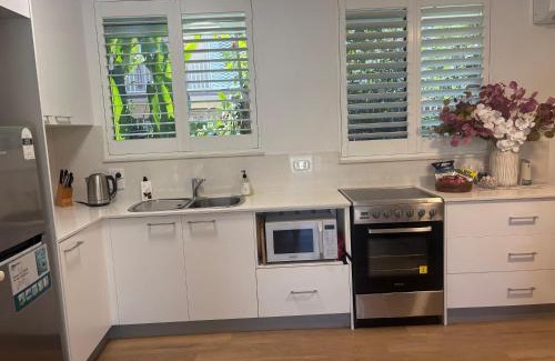 Cairns North Apartamento | Tropical Ground-Floor Retreat Cairns