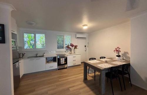 Cairns North Apartamento | Tropical Ground-Floor Retreat Cairns