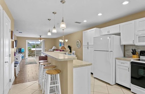 Whitney Beach Condominio | Tropical Haven *A