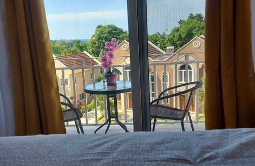 Ocho Rios Casa | Tropical Luxury 2 bedroom Jamaican townhouse