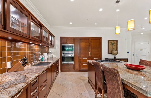 Wailea Villa | Tropical Luxury Villa Indoor-Outdoor Living, Gourmet Kitchen and Spa Bathrooms!