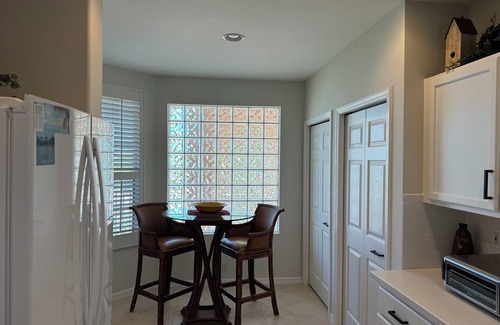 Tropical Cove Condominio | Tropical Oasis at Lexington CC Lake Village