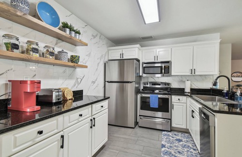 Terrace Park Casa | Tropical Oasis in the Heart of Tampa - Perfect for Families or Couples