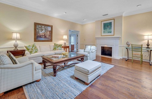 Harbor Beach Casa | Tropical Oasis | Beach Proximity | Heated Pool | Quiet Neighborhood | Lake Key | H0MES