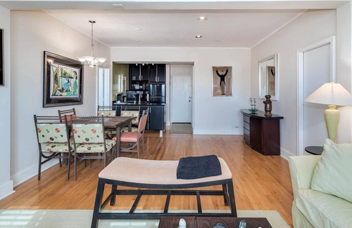 Palm Beach Condominio | Tropical Ocean View of Palm Beach