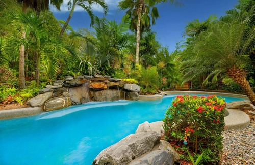 Kewarra Beach Casa | Tropical Paradise Luxury Home Kewarra Beach