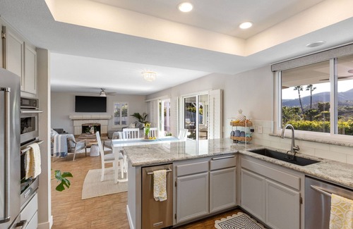 West Ridge Casa | Tropical Paradise: Enchanting Vacation Home with a Resort-Style Oasis Backyard!