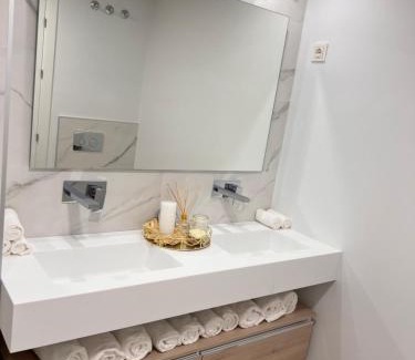 Benahavis Apartamento | Tropical penthouse with big roof terrace