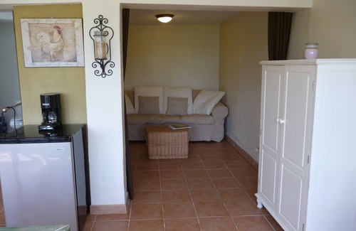 Guzman Abajo Apartamento | Estudio de retiro de piscina y jardín tropical