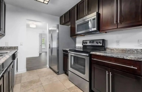 Altamonte Springs Casa | Tropical Pool Home, 3/2 Furnished, Near Disney, Universal, Sea World & Beaches