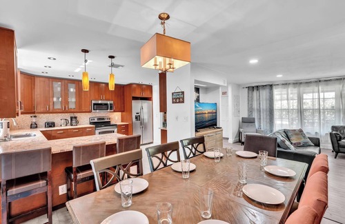 Highland Garden Casa | Tropical Privat Home Spacious 6 -bedrooms 4 Baths with private pool