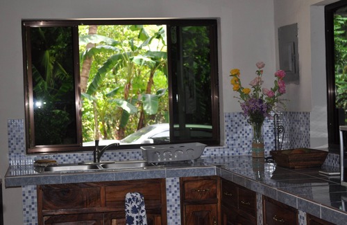 Tamanique Casa | Tropical Private beach house 3 mins from the beach .Close to restaurants ,stores