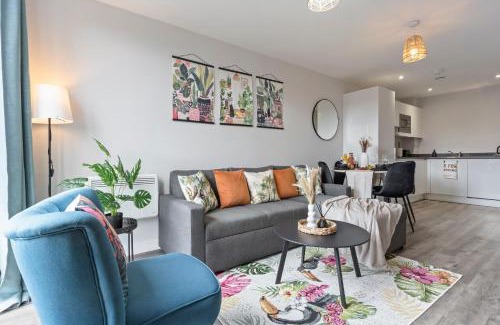 Bordesley Apartamento | Tropical Suite - 2 Bed 2 Bath City Centre Netflix Games - Exclusive Weekly and Monthly DEALS - Raozee Homes