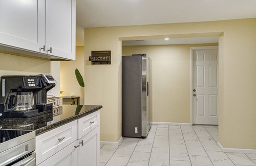 Greater Palm River Point CDC Cabaña | Tropical Tampa Home: Pets Welcome!