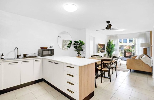 Parramatta Park Apartamento | Tropical Terraces - Modern Coastal Retreat Near the Heart of Cairns