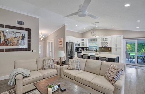 Lake Ida Shores Casa | Tropical, tranquil