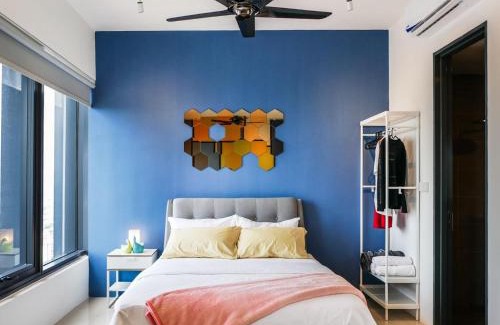 Downtown George Town Apartamento | Tropicana 218 Macalister Studio with Seaview