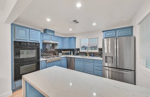 North Las Vegas Casa | Tropicana 5 Bd X 3 Bth 6 Bds
