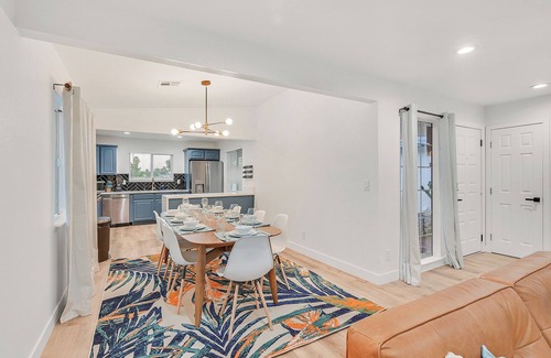 North Las Vegas Villa | Tropicana Desert-5 Bdm x 3 Bth 6 Kng Beds, Free Spa Heat
