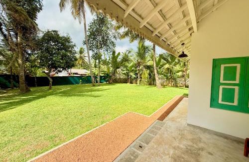 Ambalangoda Cama Y Desayuno | Tropicana Hideaway Hikkaduwa