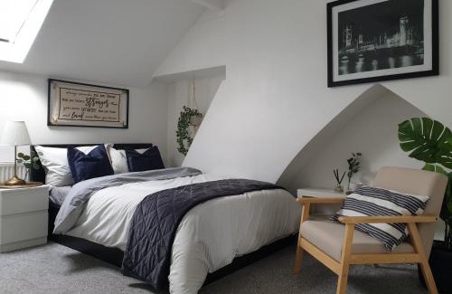 Barnsley Casa | Tropicana House