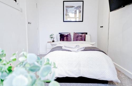 Barnsley Casa | Tropicana House