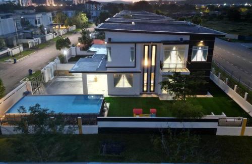 Bandar Penawar Casa | TropINN Villa- CornerHouse BIGPool BBQ KTV Billard