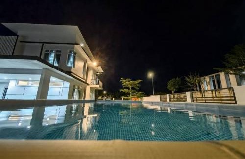 Bandar Penawar Casa | TropINN Villa- CornerHouse BIGPool BBQ KTV Billard