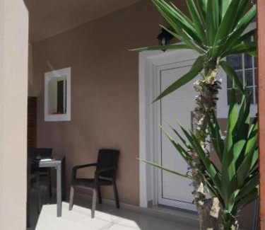 Roda Apartamento | Trousas Double Apartment