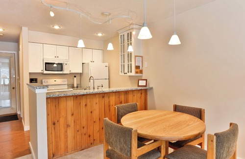 Harbor Springs Condominio | Condominio 57 - Condominios Trout Creek
