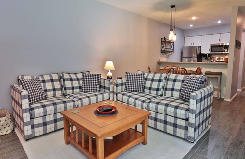 Harbor Springs Condominio | Trout Creek Condos #17 - 1 Bdrm, 1 Bath, Sleeps 4
