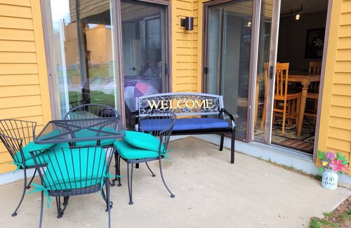 Harbor Springs Condominio | Trout Creek Resort Condo- Home Base for "Up North" Adventures