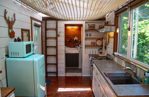 Molalla Cabina | Trout Creek Wilderness Lodge