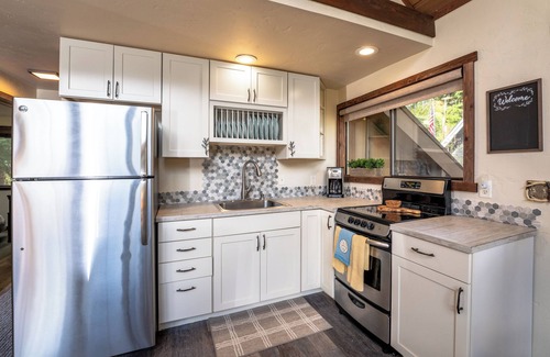 Cle Elum Casa | Trout Hunters Riverside Cabin on the Yakima River!