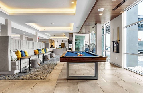Southeast Colorado Springs Hotel | Tru By Hilton Colorado Springs Airport