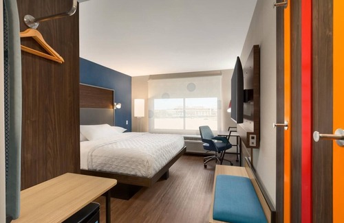 Downtown Fort Lauderdale Hotel | Tru by Hilton Fort Lauderdale Downtown