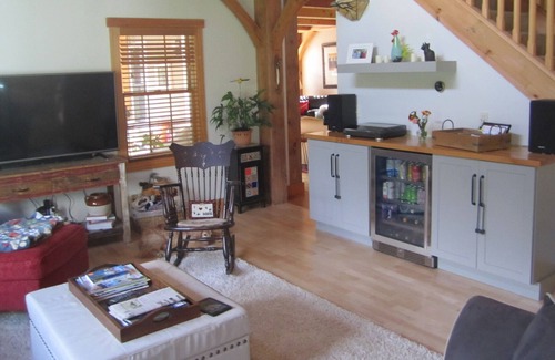 Wilmington Casa | TRUE 3 SEASON HOME! SKI MT SNOW/STRATTON ,ON HARRIMAN, MINUTES TO WILMINGTON.