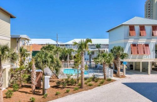 Gulf Shores Casa | TRUE BLUE-Coastal cottage-3 min walk to beach! POOL!