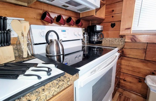 Gatlinburg - Pigeon Forge Cabina | Log Cabin de lujo con vistas espectaculares! Jacuzzi, WiFi, Grill, Pabellón Privado