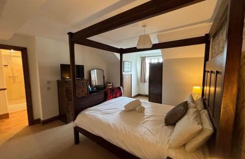 Tarrant Keyneston Hotel | True Lovers Knot